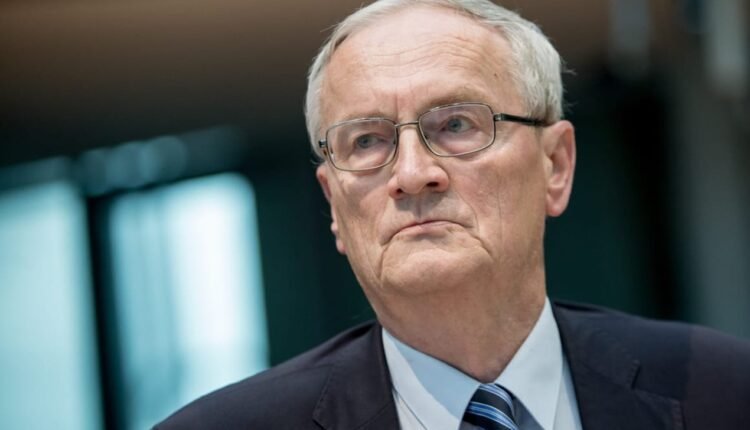 Former BND chief August Hanning has been arrested as German prosecutors investigate alleged espionage, treason and the handling of classified intelligence.